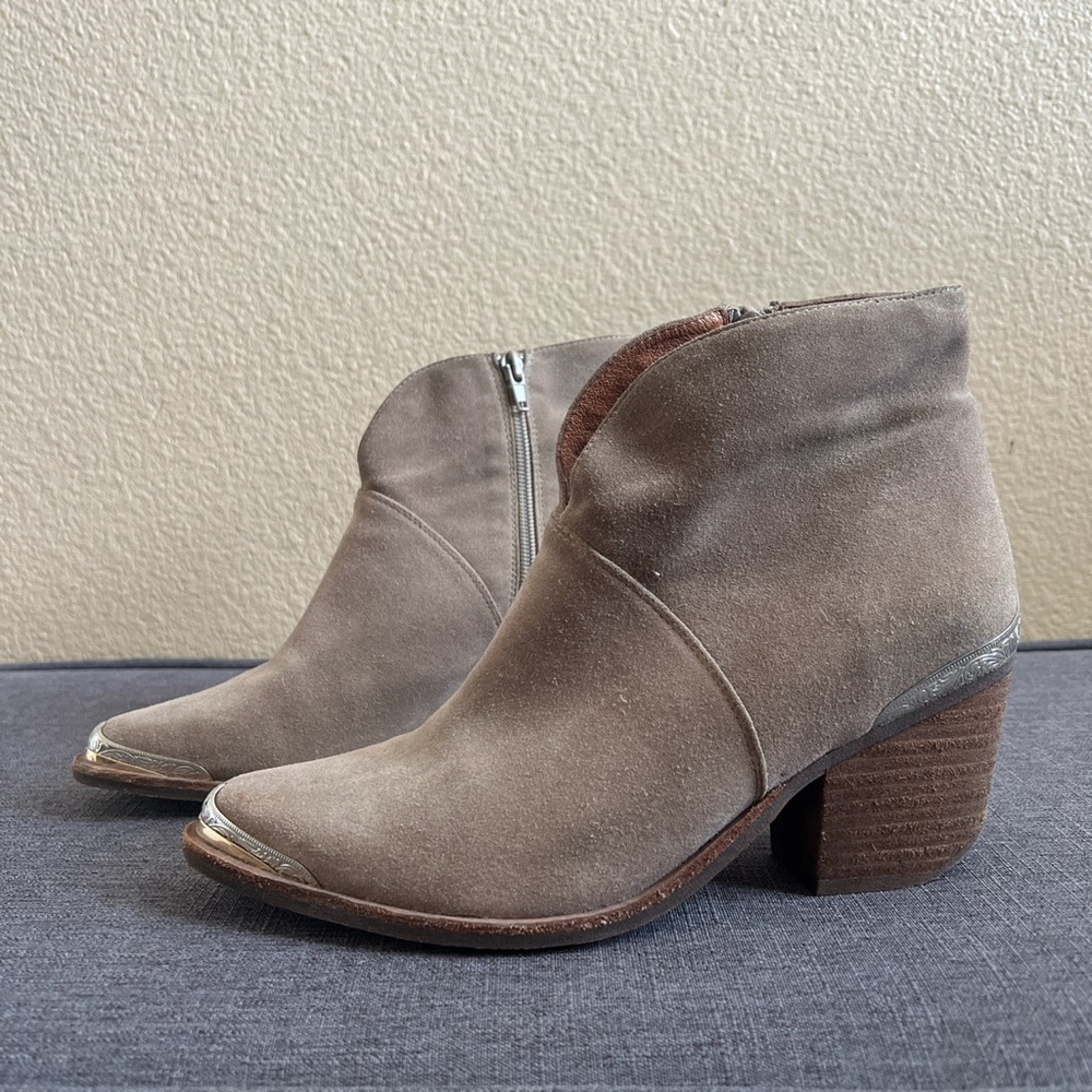 jeffrey campbell western booties